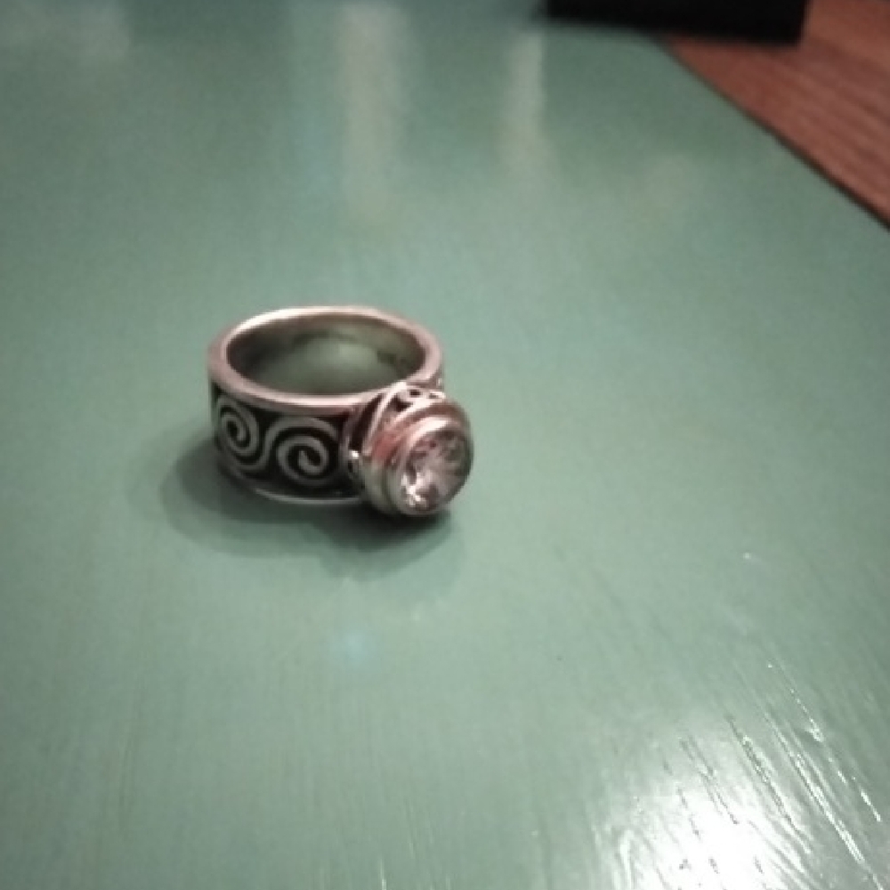 Rare Silpada Sterling Silver Zirconia Ring with Scrollwork